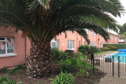 49 New Esplanade Court - Sea front apartment in Paignton, Devon