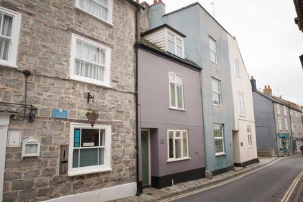 Teal House - Character House in Old Lyme Regis