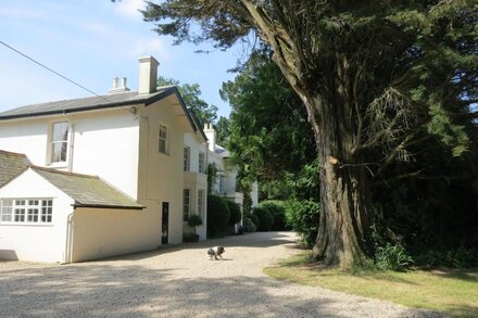 Beautiful Self Contained Flat In A Fine Period Country House