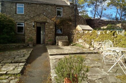 Traditional Dales Cottage With Stunning Views