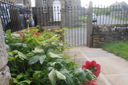 Keld Manse; Cosy 'Get Away From It All' Cottage in the Yorkshire Dales Nat Park