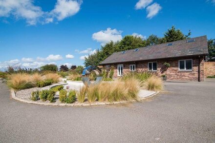 Super spacious barn conversion with Log fire and hot tub