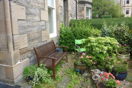 Classic Edinburgh: Marchmont Maindoor