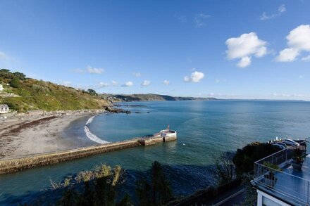 Penthouse apartment with stunning views of Looe bay and harbour.