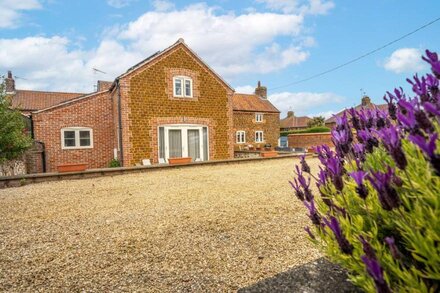 This beautifully light and airy flint cottage is situated in Old Hunstanton.