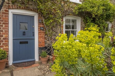 A cosy, character cottage with lovely views and charming cottage gardens.