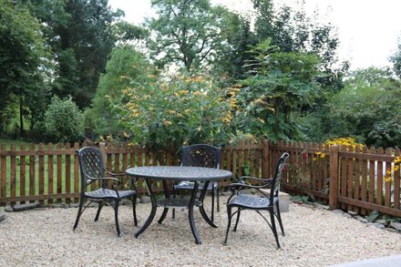 A lovely former Carriage House, located in scenic rural countryside