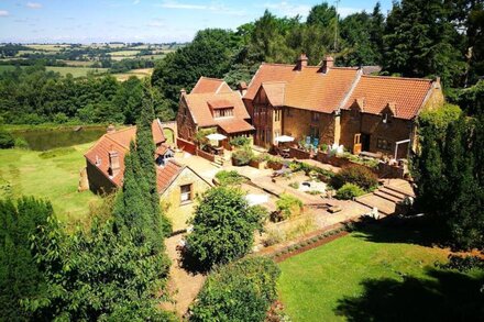 Superior crafted cottage in Oxfordshire Cotswolds,  near Great Tew