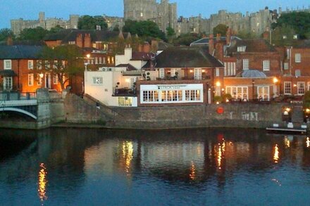 Unique Windsor Castle view property: reopen briefly for commemoration ceremonies