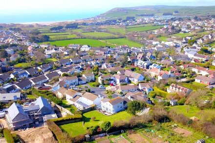 CROYDE MEADOWBANK | 4 Bedrooms | Croyde | Sleeps 8