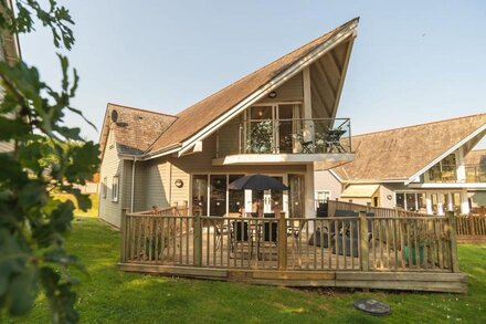 Trewhiddle Villa 25 -  a trewhiddle that sleeps 7 guests  in 4 bedrooms