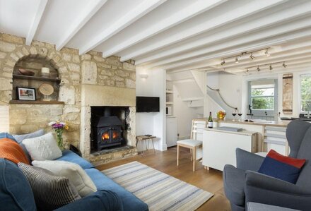 A cosy and welcoming cottage, ideal for a couple wanting to retreat or explore.