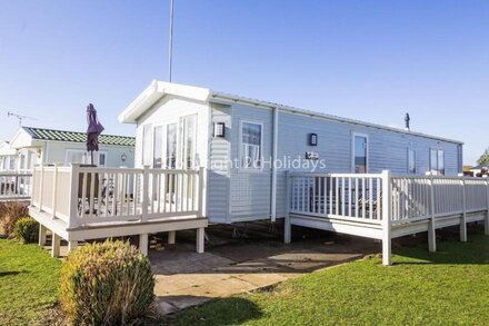 Stunning dog friendly caravan at Manor Park, Hunstanton in Norfolk ref 23188K