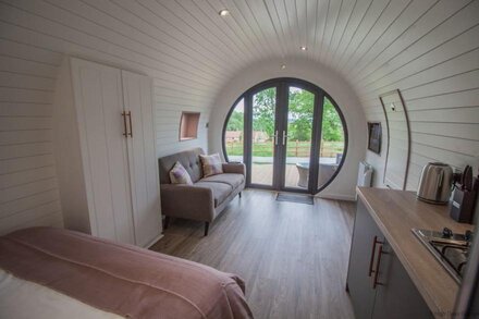 Bluebell Glamping Pod - sleeps 2 | Gold Award winning