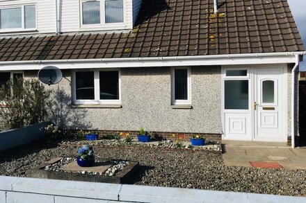 No.7 Coastal cottage, Sandhead