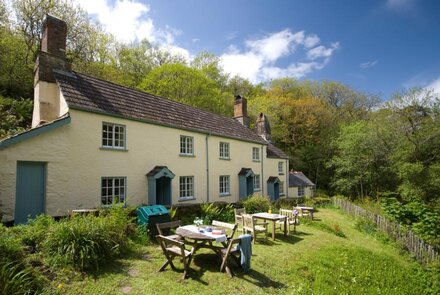 Peppercombe Coastguard Cottage 1