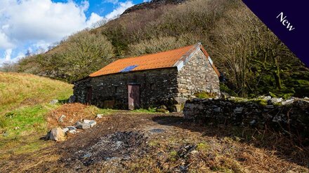 Tan Y Coed Bothy