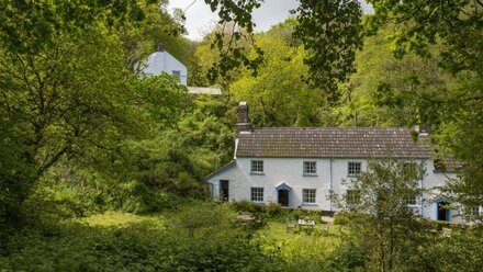 Peppercombe Coastguard Cottage 2