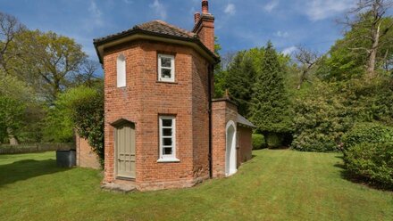 Mustard Pot Cottage