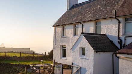 Rhossili 1 Coastguard Cottage