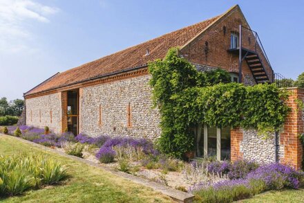 Hindringham Barn