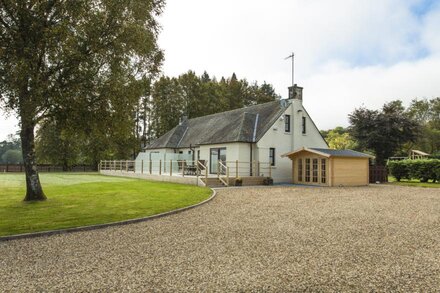 Loch Lomond Cottage II