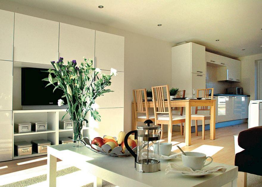 Bay Retreat Villa (sleeps 6)