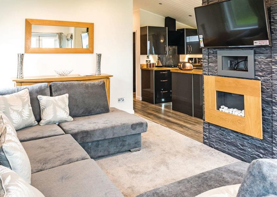 Platinum Lodge 20 Sleeps 7