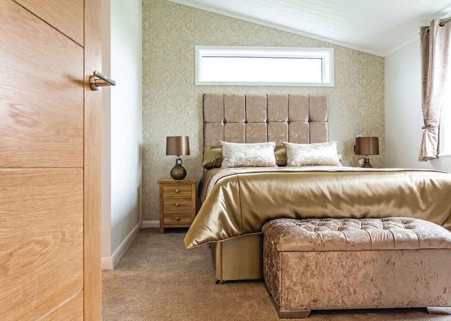 Platinum Lodge 20 Sleeps 7