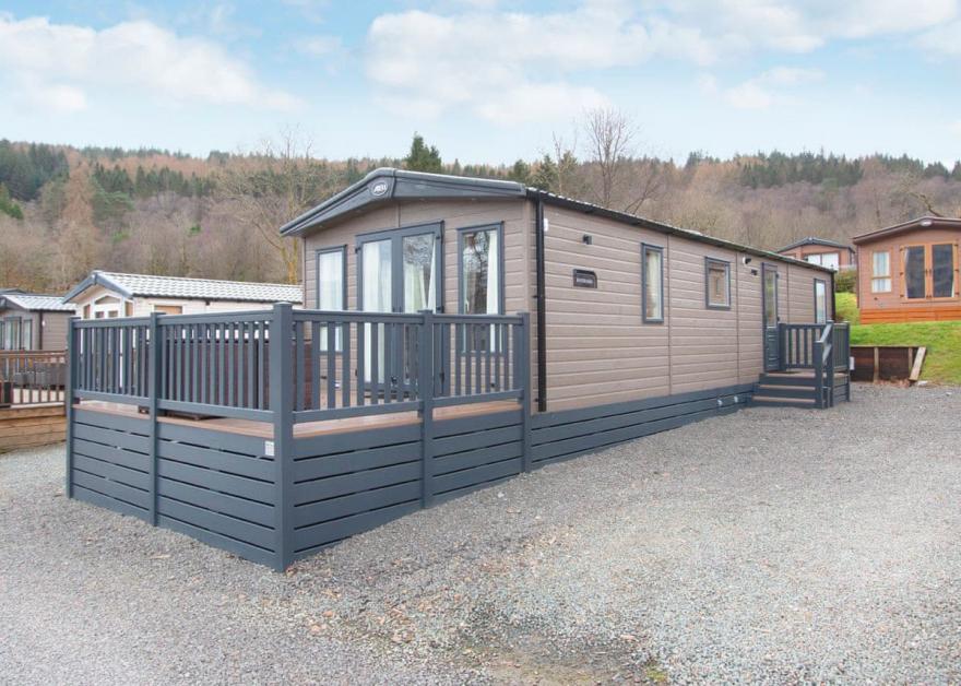 2 Bedroom Waterside Ben Lomond