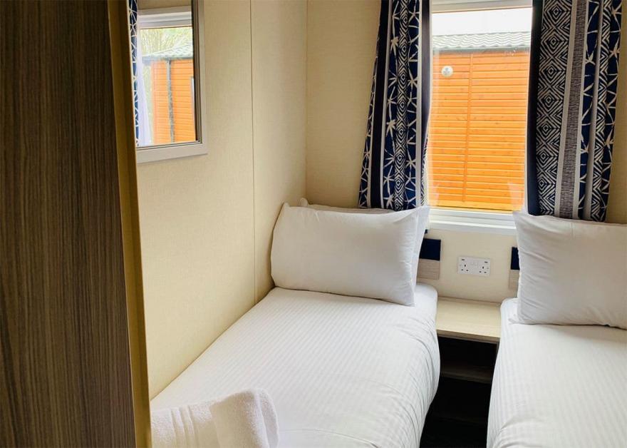 Country Holiday Home Four VIP Platinum