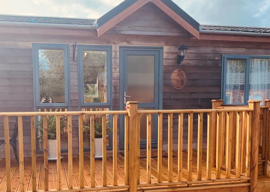 Country Lodge Six VIP