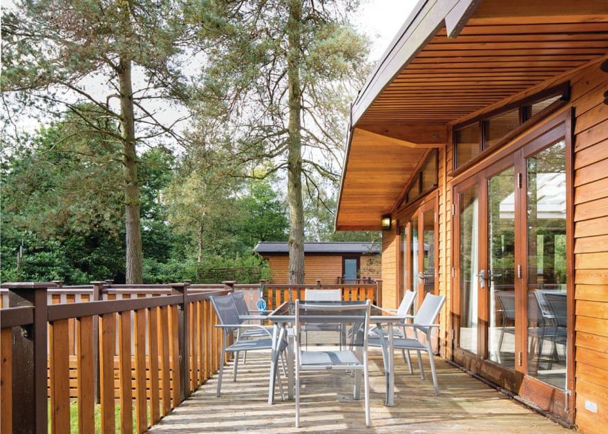 Haddon Classic Skyline 2 Spa