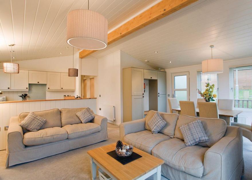 Country Lodge Six VIP Platinum