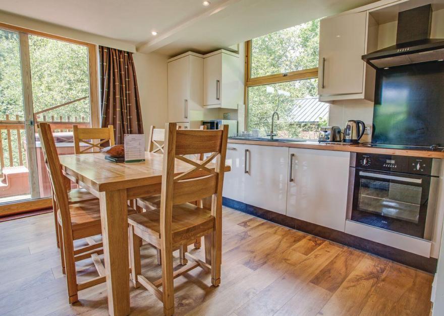 Deerpark Golden Oak 3