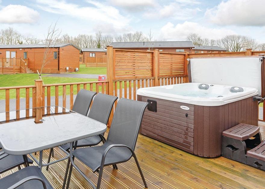 Country Holiday Home Four VIP Platinum