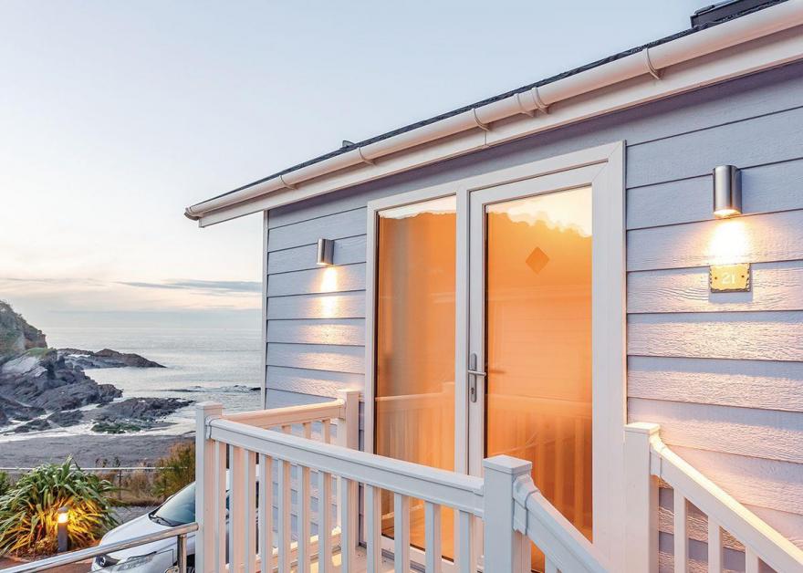 Driftwood Premier Sea View