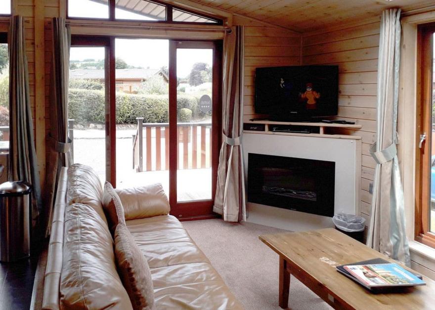 Rowans Deluxe Skyline Lodge