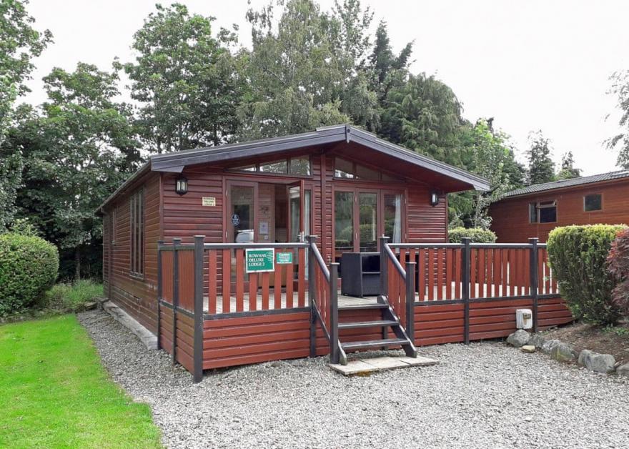 Rowans Deluxe Skyline Lodge