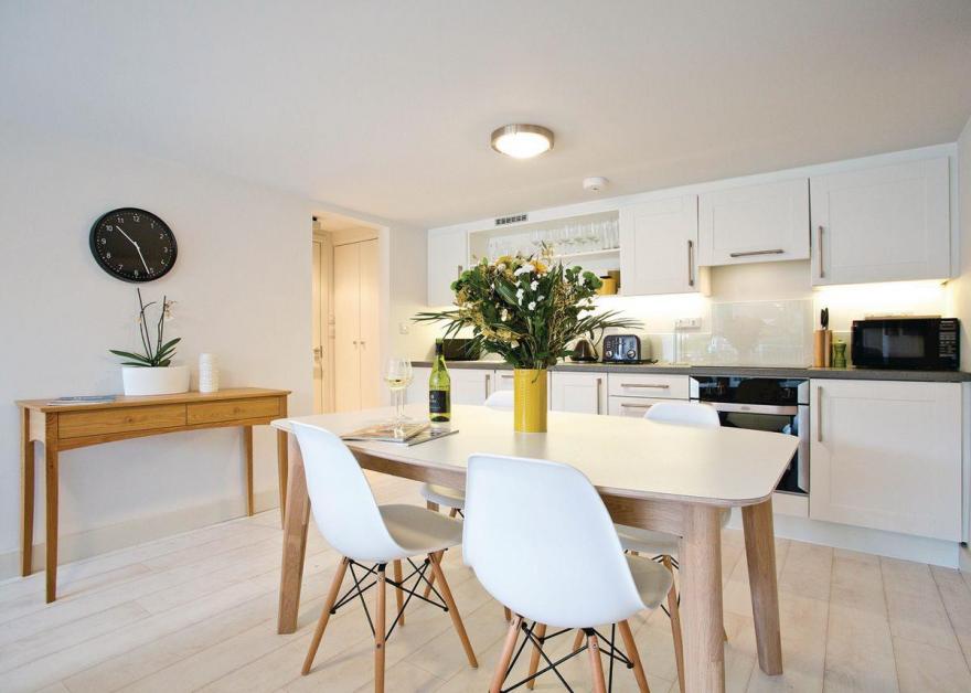 Hillside Apartment 2B