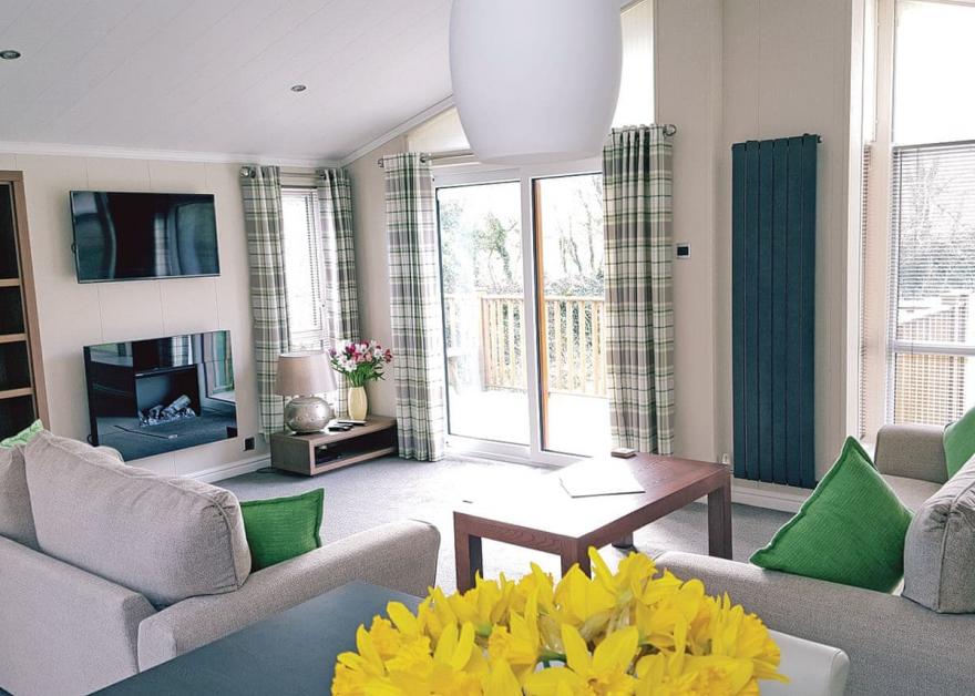 Country Lodge Four Platinum