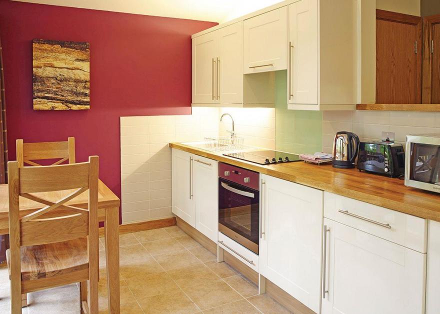 Cropton Golden Oak 1