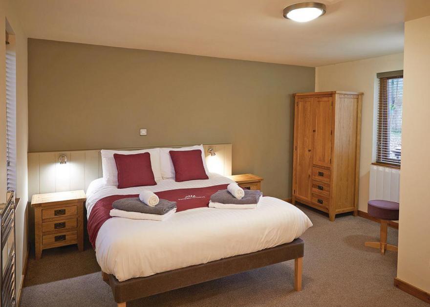 Keldy Golden Oak Cottage