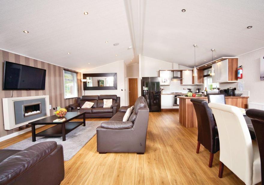 Albatross 3 Spa Lodge