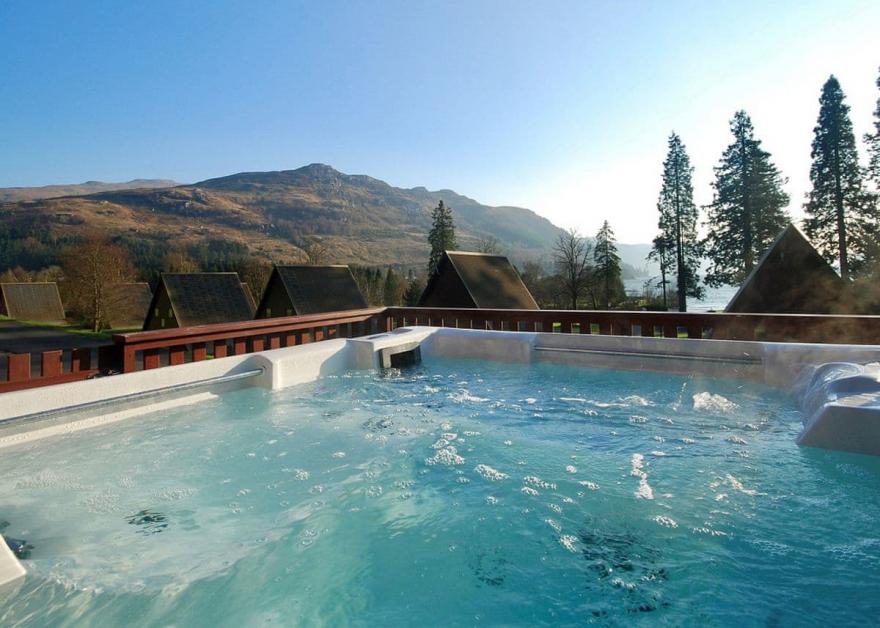 Golden Eagle Spa Lodge