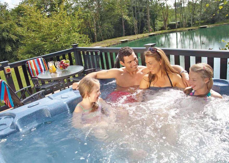 Hengar Waterside Cabin