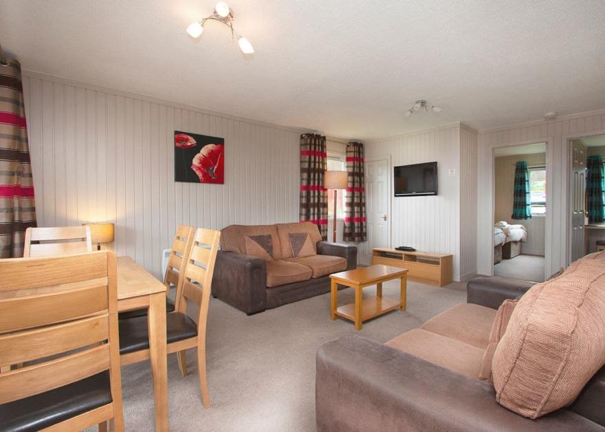 Rowan Comfort Plus Lodge 4