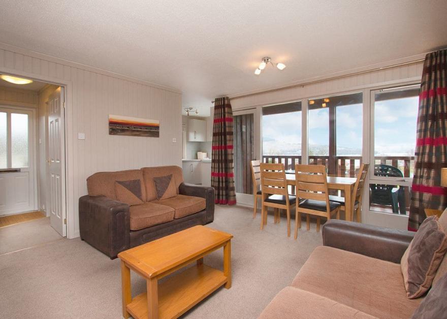 Rowan Comfort Plus Lodge 4