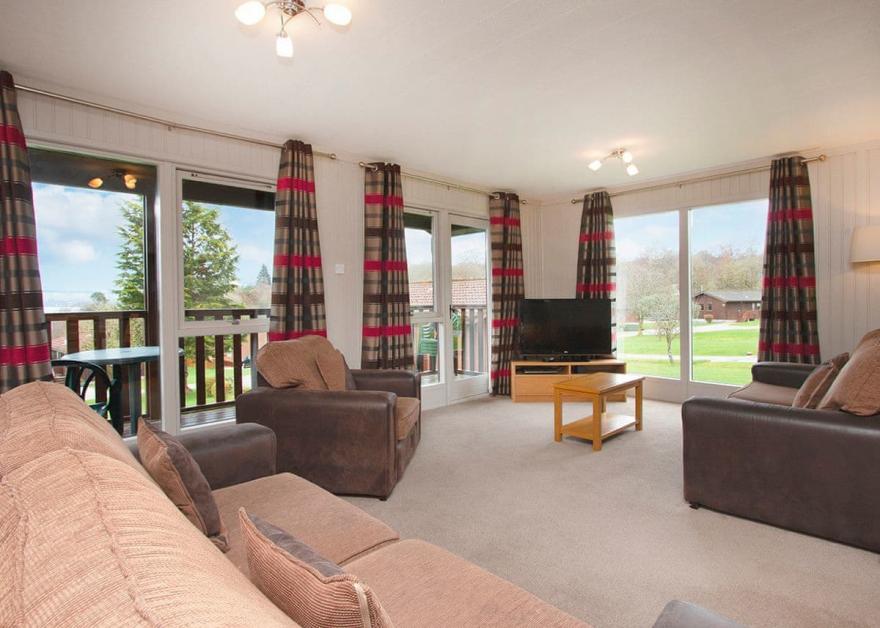 Beech Comfort Plus Lodge 6