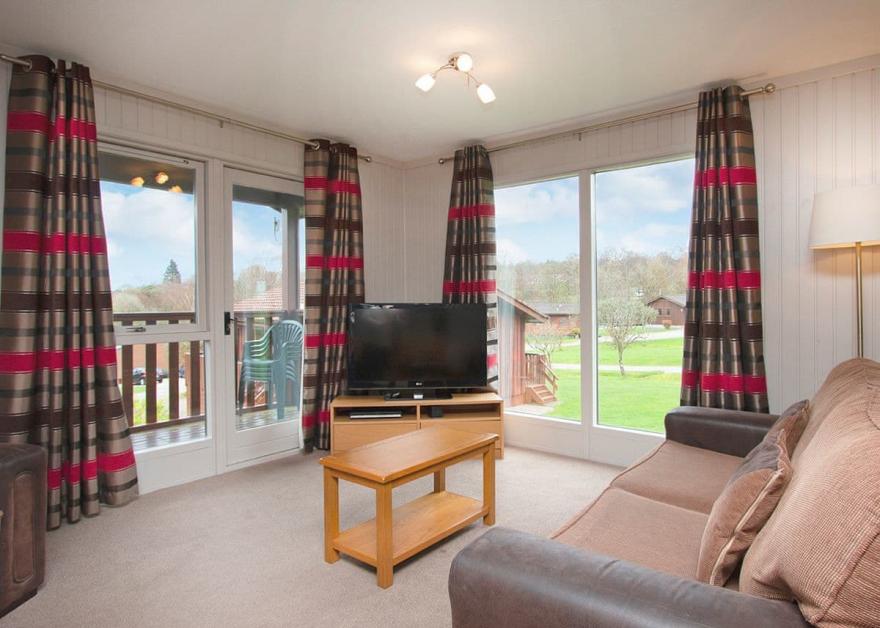 Beech Comfort Plus Lodge 6